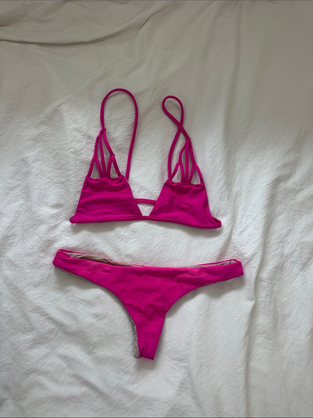 Acacia suit